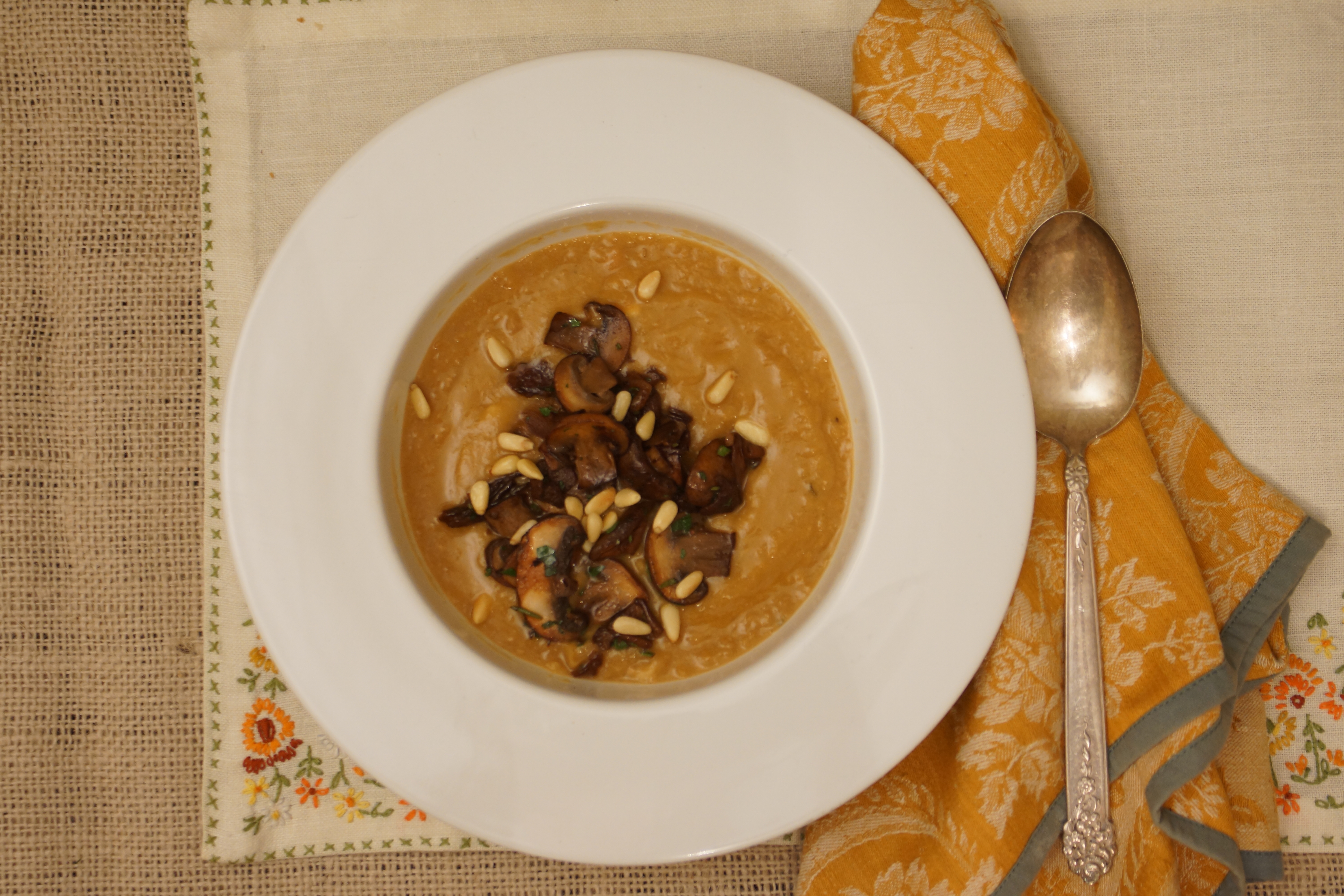 Crema-di-Ceci-with-Porcini-Pinenuts-061