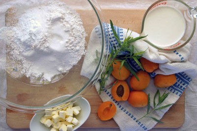 Apricot-Tarragon Scones