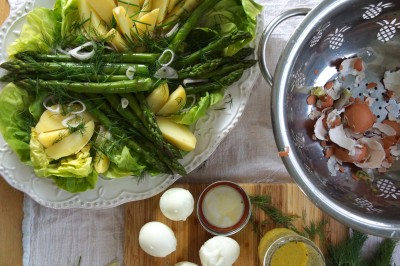 Tuna & Asparagus Niçoise Salad