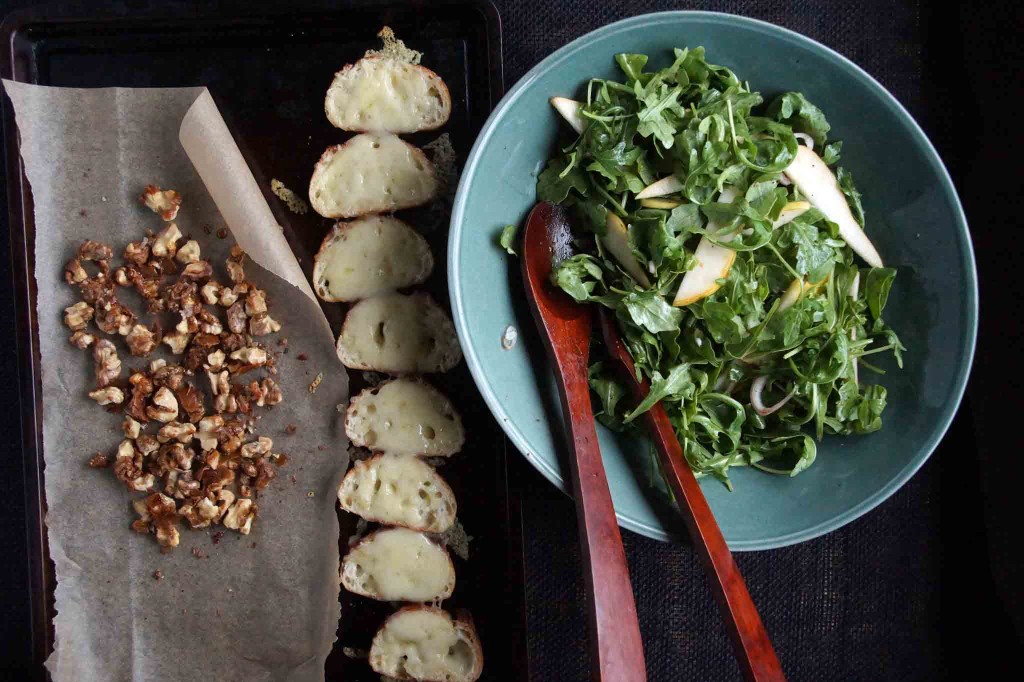 Pear & Arugula Salad with Cheese Croutons